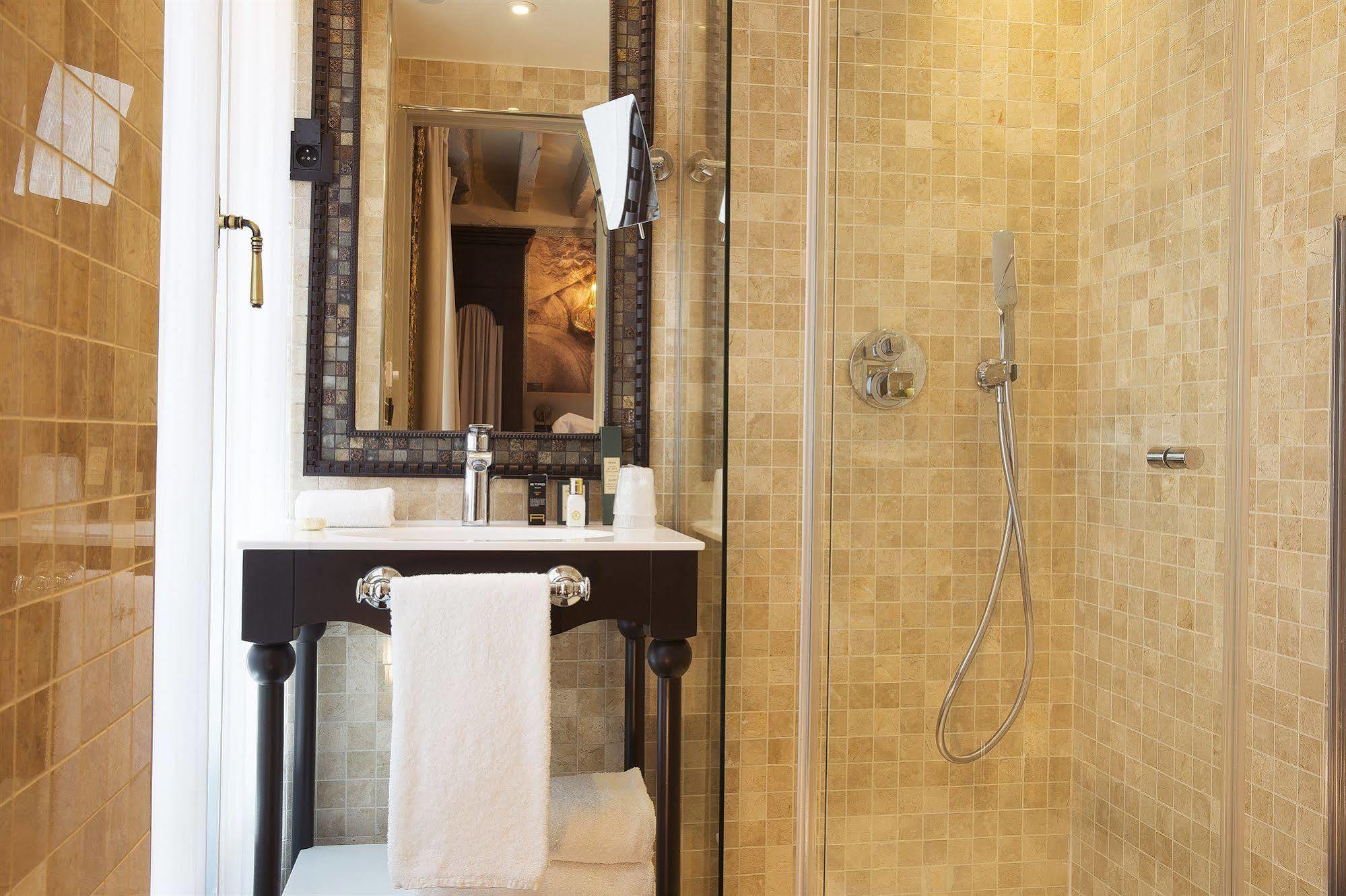 Hotel Da Vinci & Spa Paris Bagian luar foto